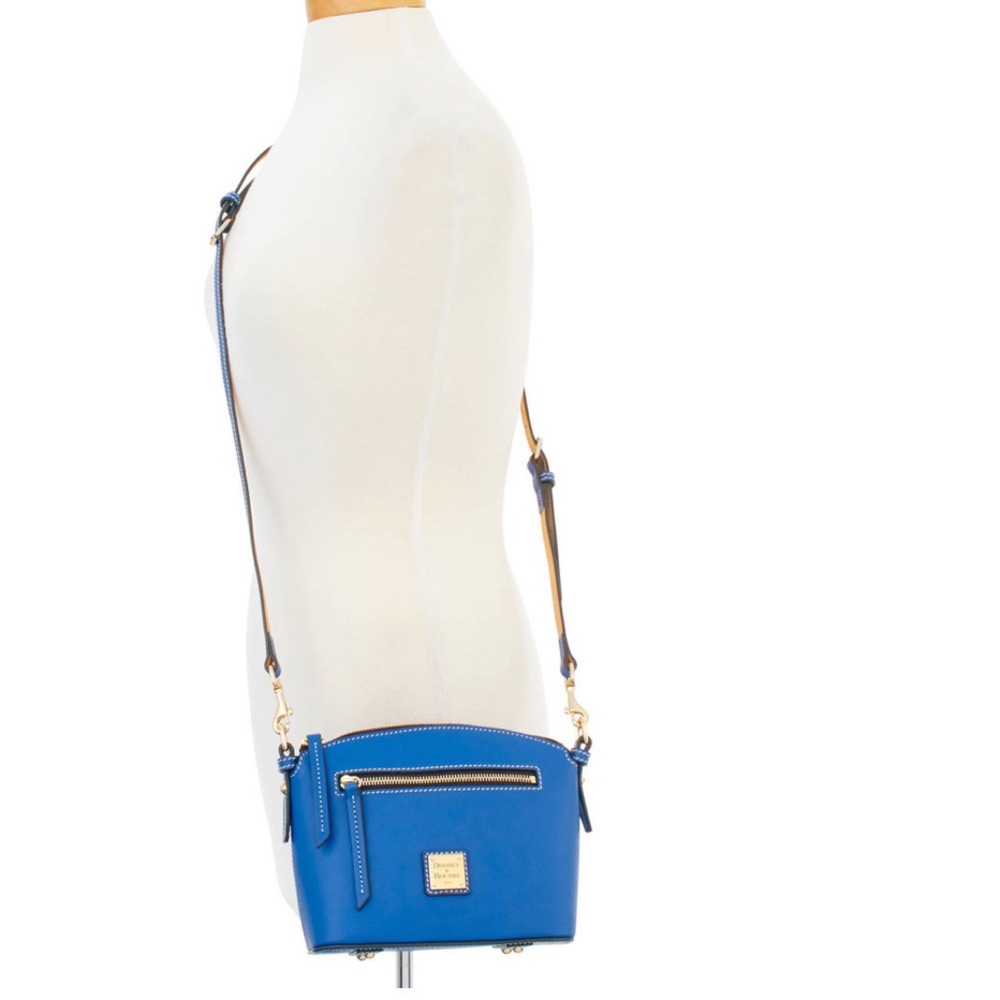 ❌SOLD❌ NWT Dooney & Bourke Beacon Domed Crossbody - Picture 2 of 8